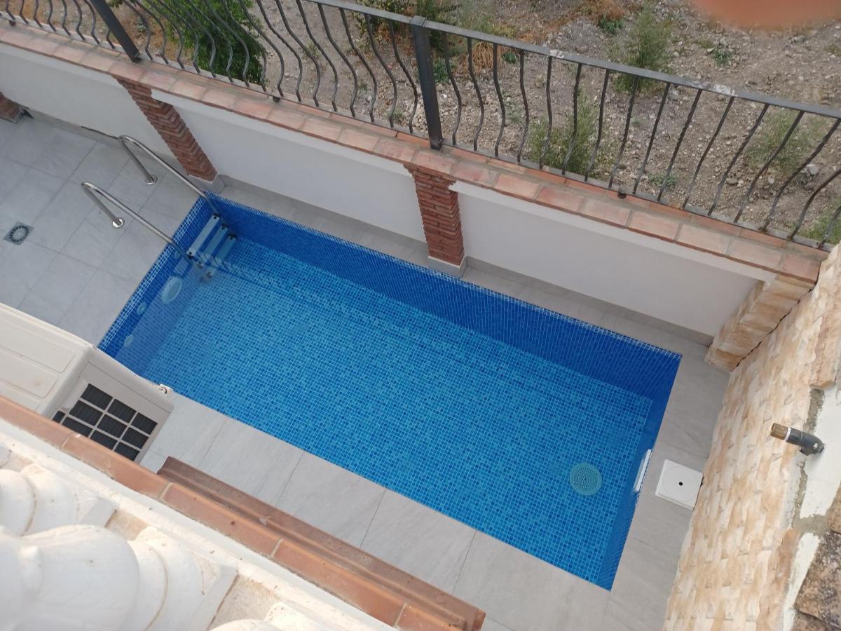 منزل الضيف مونتيهمورتو  في Casa De Teones المظهر الخارجي الصورة