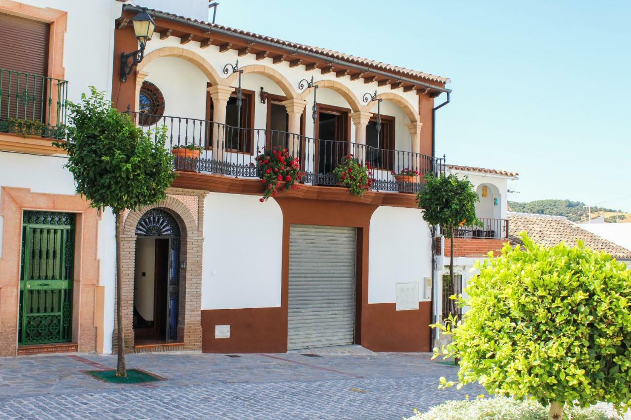 منزل الضيف مونتيهمورتو  في Casa De Teones المظهر الخارجي الصورة
